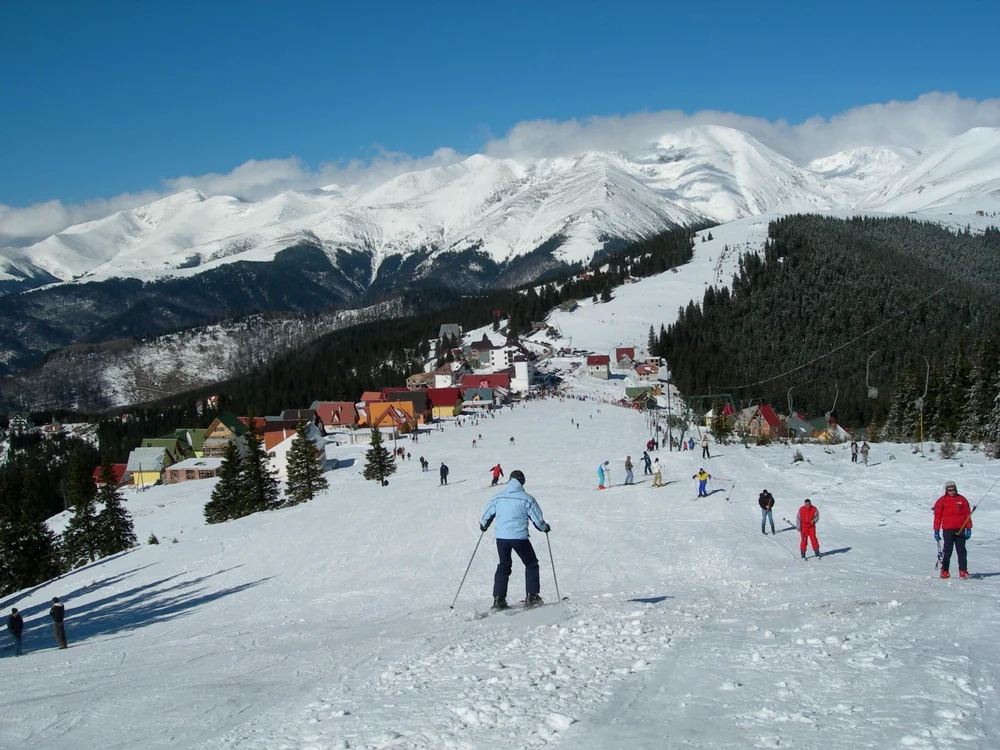 În acest weekend, vremea va fi frumoasă în aproape toată ţara