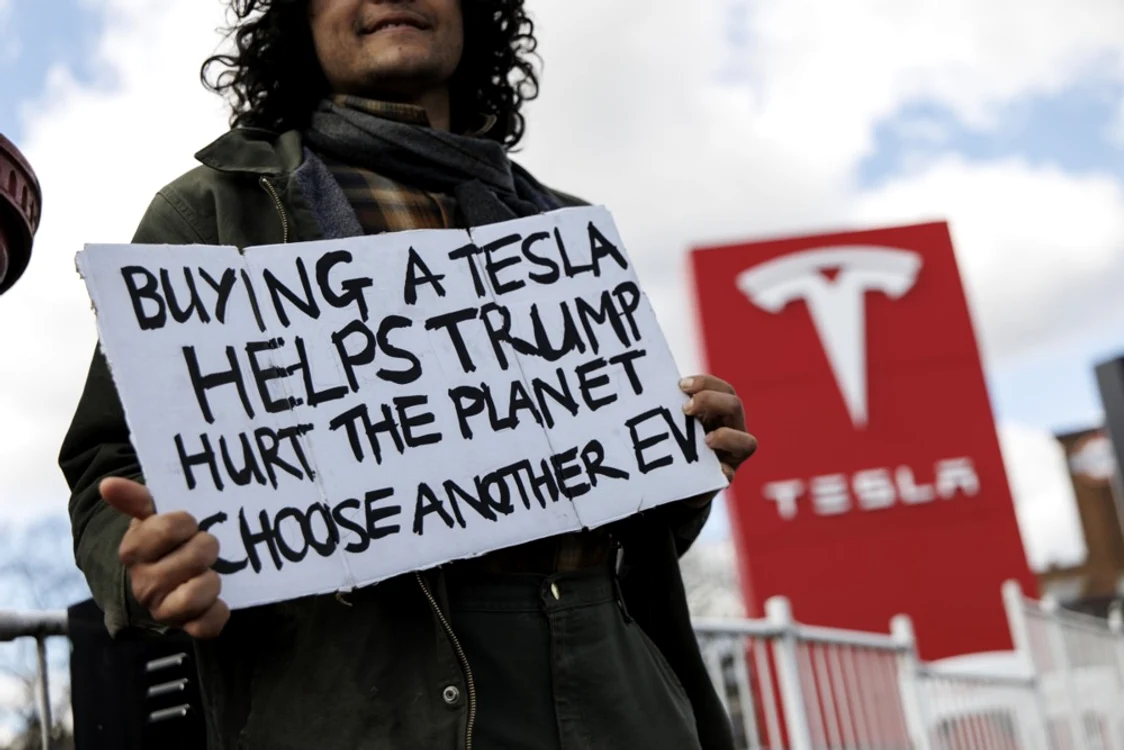 Protest împotriva Tesla FOTO EPA-EFE