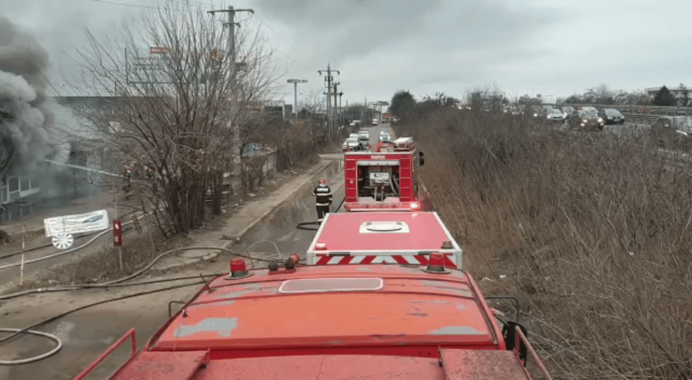 Incendiu puternic pe Centura Capitalei VIDEO