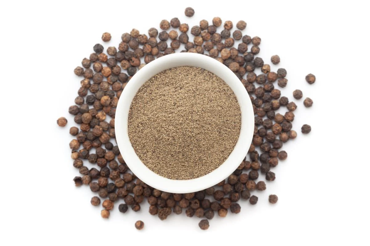 Ce avantaje ai dacă mănânci piper. Condimentul are calităţi terapeutice