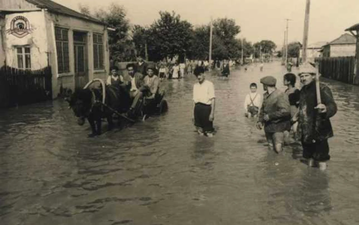 Inundaţii în Focşani în secolul XX  FOTO www.focsaniulvechi.ro