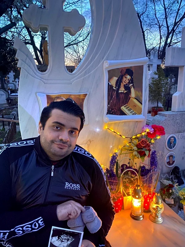Alexandru a fost la Catanga la mormânt să-i dea vestea foto Facebook 