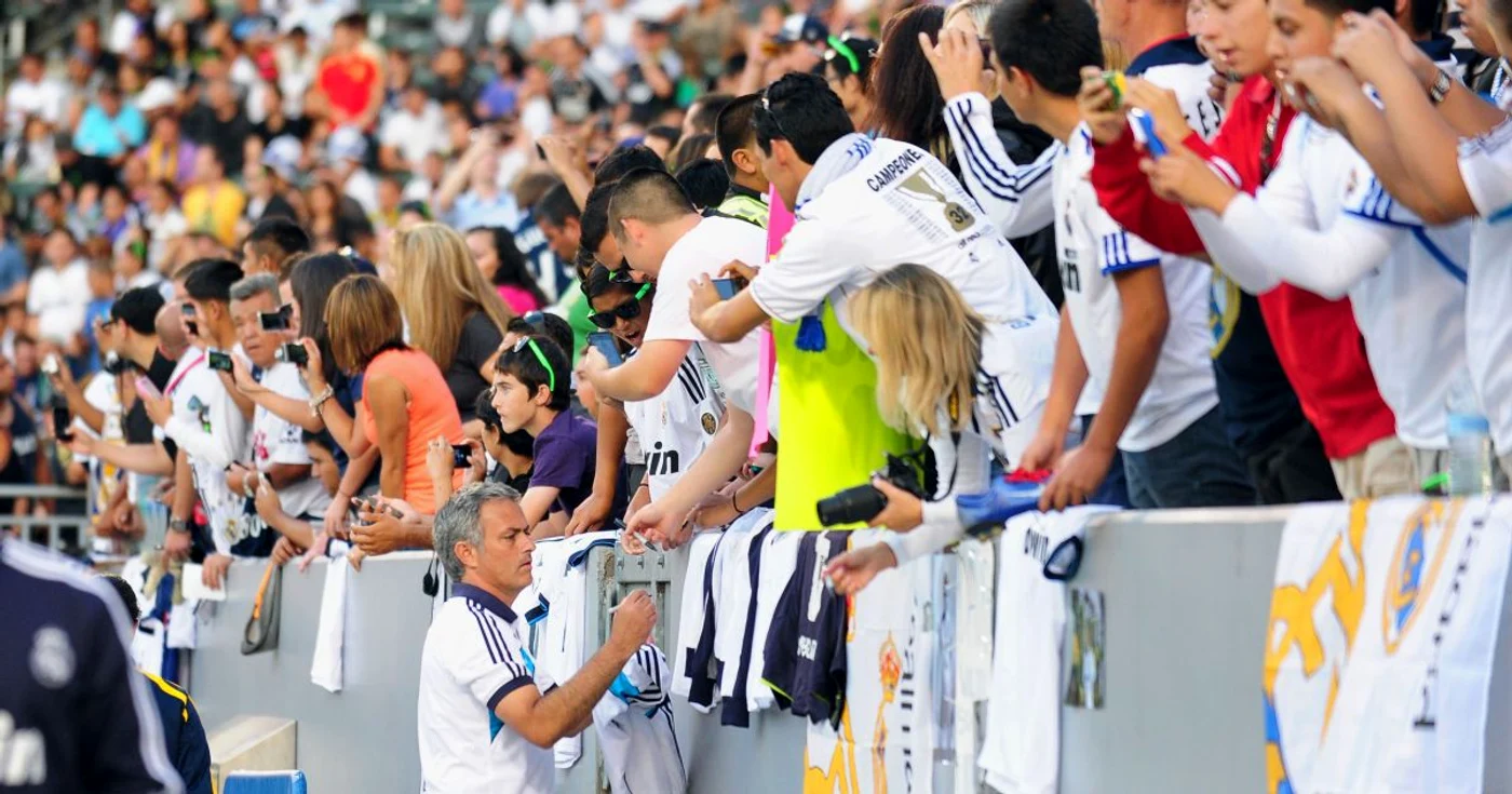 Fanii madrileni sunt o sursă importantă de venituri pentru Real Madrid FOTO Mediafax
