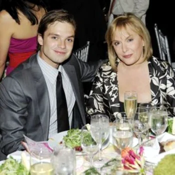 Sebastian Stan a fost sustinut neconditionat de mama lui, foto Pinterest jpg