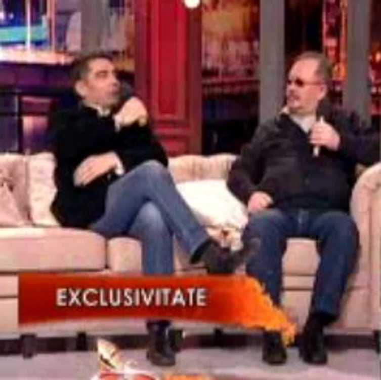 Marcel Toader şi socrul lui au stat pentru prima dată pe aceiaşi canapea (captură: Antena 1)