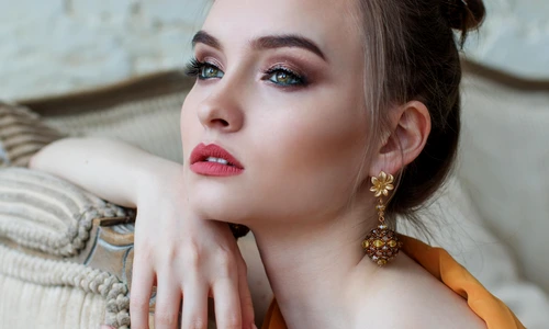 1 woman makeup jpg jpeg