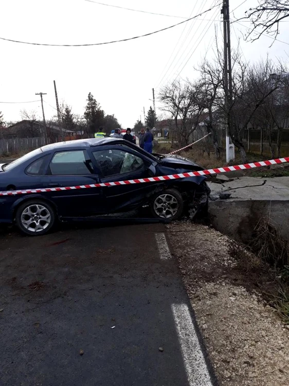 Patru persoane au fost rănite