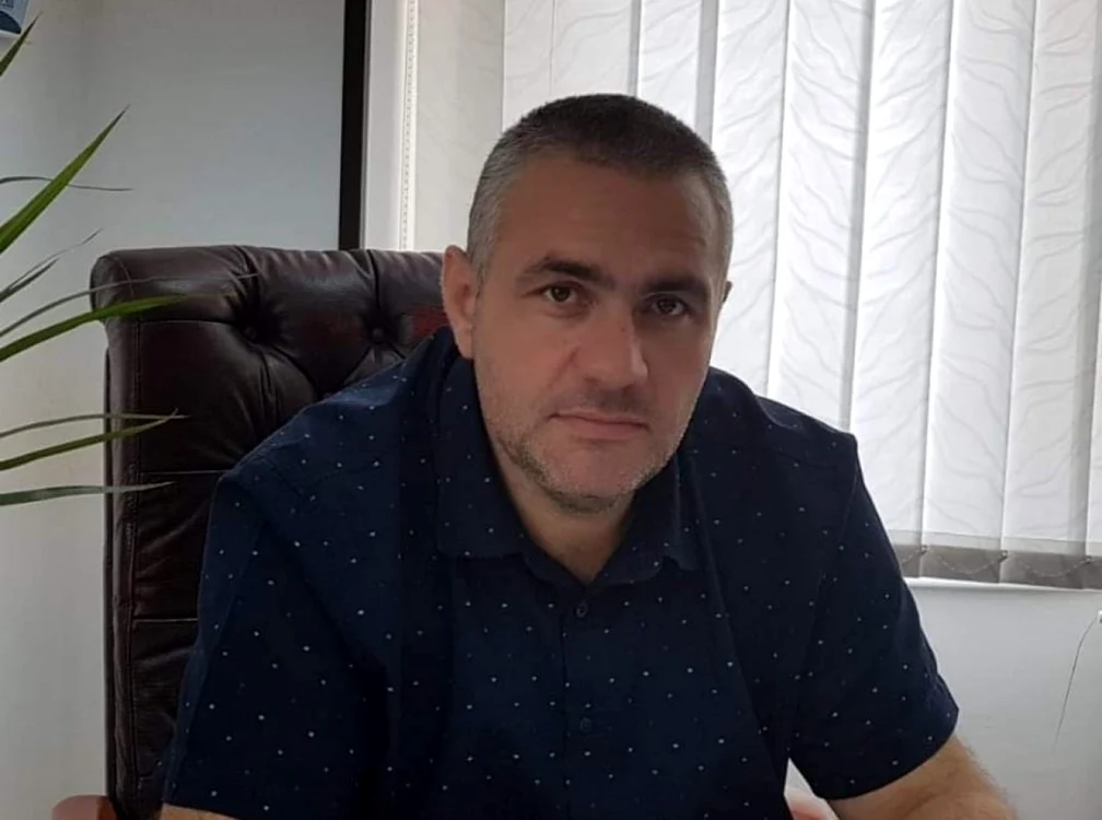 Primarul Cosmin Morega este vizat de o anchetă penală Foto: Facebook