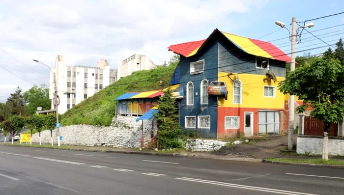Palatele luxoase care uluiau România în anii ’90 / foto: Adevărul