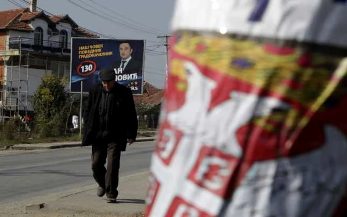 Panouri electorale într-un oraş locuit de etnici sârbi FOTO Reuters