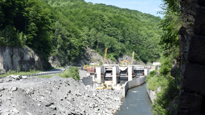 Banii au fost folosiţi pentru construcţia a două micro-hidrocentrale. Foto arhivă Adevărul