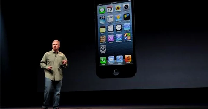 Phil Schiller şi iPhone 5