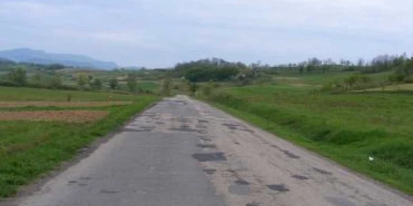 Drumul spre Vama Naidăş este reabilitat