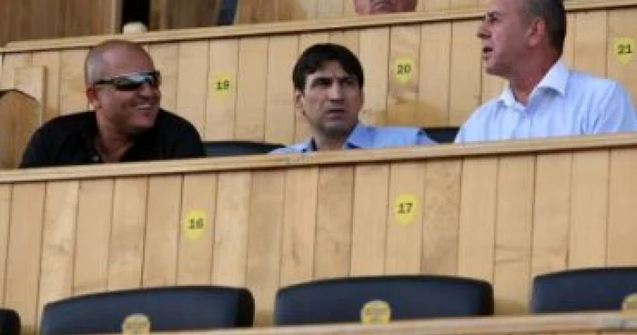 Craiova: Mititelu pune tunurile pe Lucescu junior