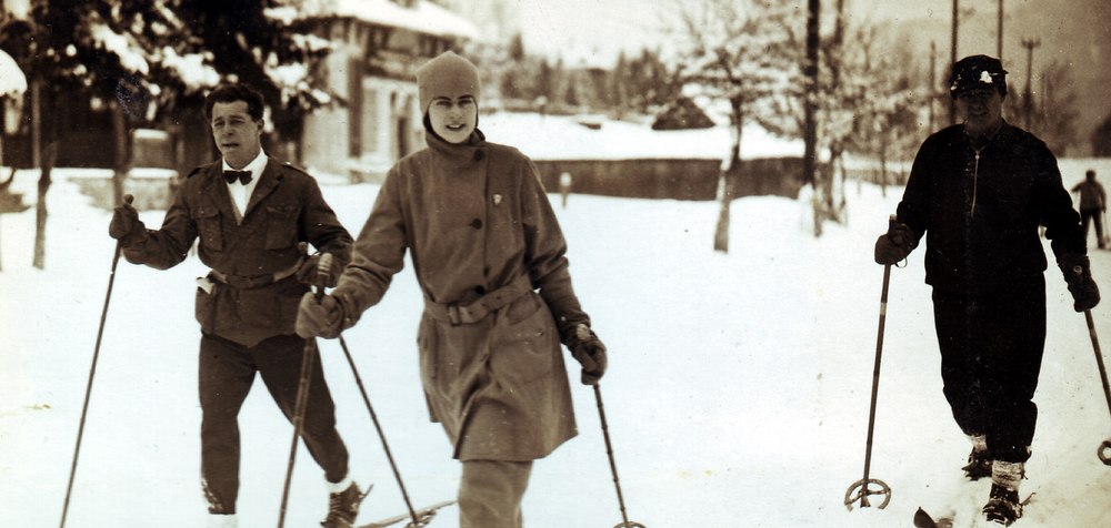 Imagini rare. Cum se schia pe Valea Prahovei în urmă cu 100 de ani. Fostul rege Mihai, pasionat de acest sport FOTO