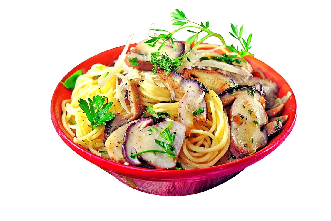 spaghete cu ciuperci jpeg