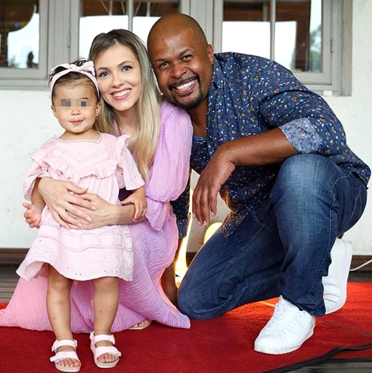 Andreea, Cabral și adorabila Namiko, o familie pe valfoto: Instagram