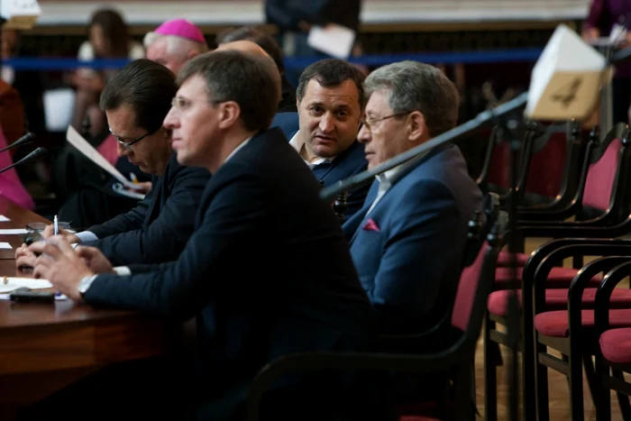 Liderii politici, societatea la sfat FOTO Alexandru Tarlev