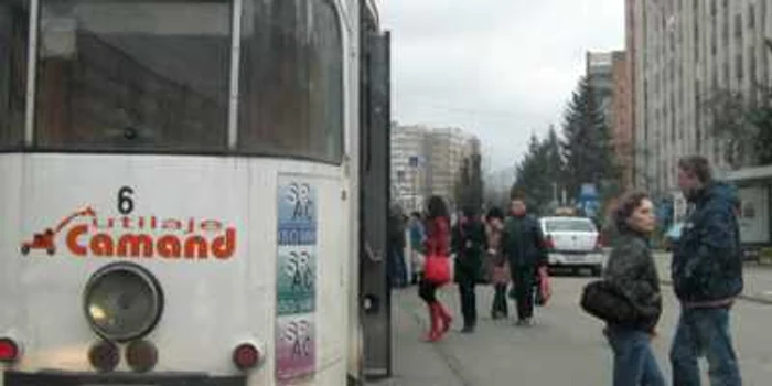 Tramvaiele sunt vechi, se strică des şi sunt mizerabile