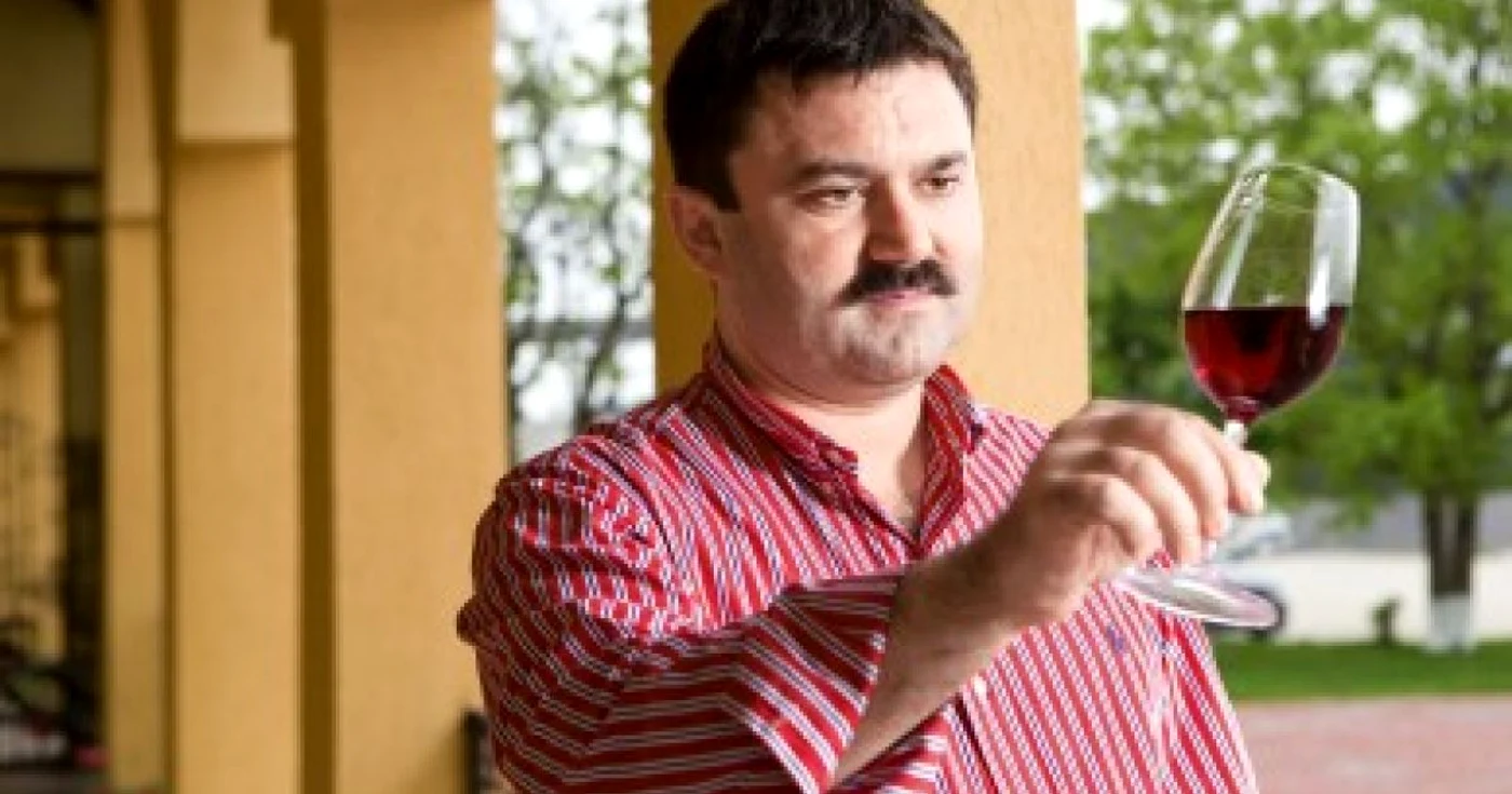 Daniel Guzu se pricepe la vinuri
