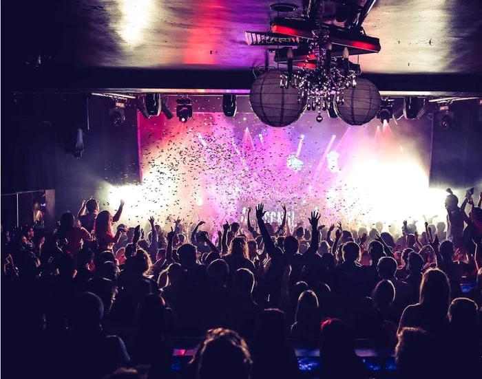 1 deschidere pirotehnic jpg jpeg