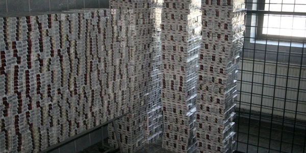 Ţigări de contrabandă în căruţă