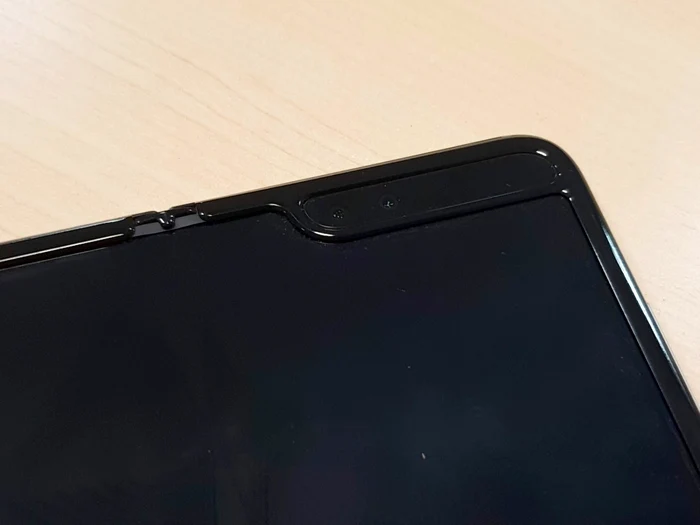 Samsung Galaxy Fold FOTO Adrian Pogîngeanu