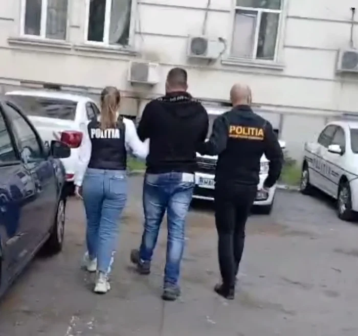 Agresorul a fost reținut și ulterior arestat FOTO: IPJ Dolj