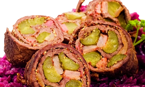 rulada cu legume si carne jpeg