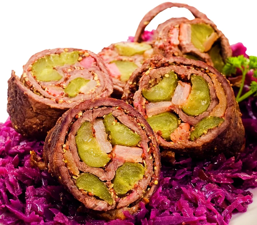 rulada cu legume si carne jpeg