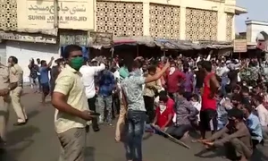 Poliția a folosit gaze  lacrimogene împotriva  manifestanților din New Delhi  jpeg
