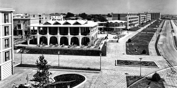Ansamblul de odihnă situat pe faleză Mangali, 1959 Sursa arhiva foto a UAR fond Arhiva de imagine a revistei Arhitectura jpg