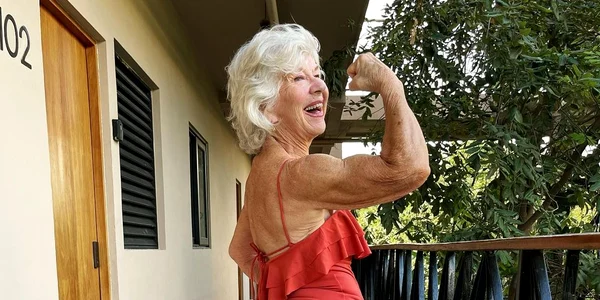 Joan MacDonald și a schimbat viața la 70 de ani, Instagram (4) jpg