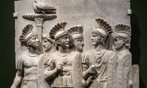 Relief historique dit Relief des Prétoriens 01 jpg