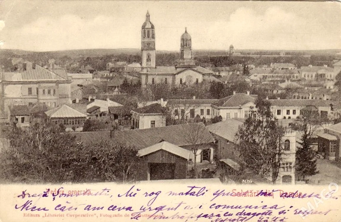 Arhiepiscopia ar fi construită pe locul unde era cetatea FOTO Roman - Fotografii vechi