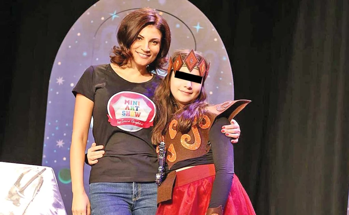 Ioana Ginghină  și fiica ei, Ruxandra,  în vârstă de 12 ani
