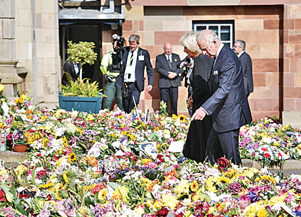 Regele Charles al III-lea și  Regina Consoartă au ajuns  în Irlanda de Nord, marți