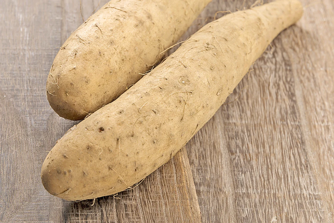Tuberculii de yam, asemănători cartofilor dulci