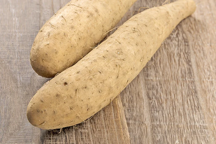 Tuberculii de yam, asemănători cartofilor dulci