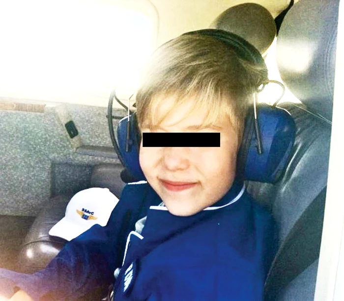 Albert este fiul lui Adrian Iovan şi al Romaniţei, de care s-a despărţit în 2008