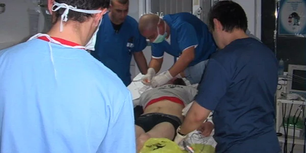 Medicii i-au făcut spălături stomacale