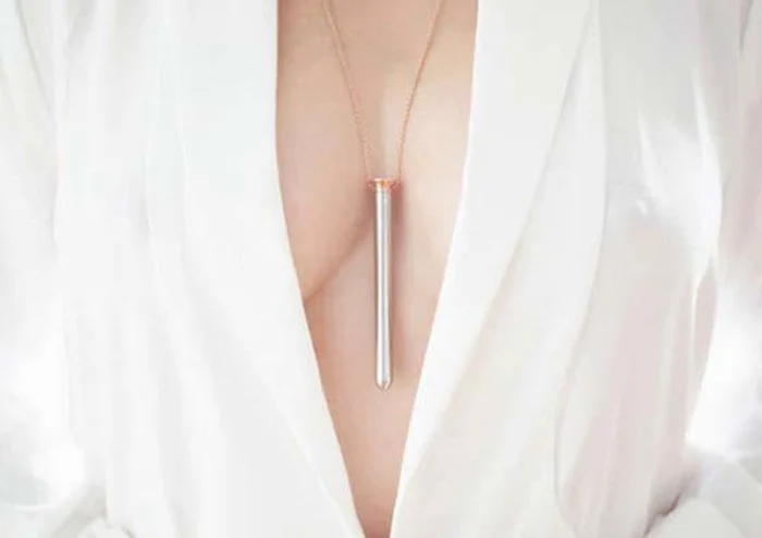 Vibratorul care poate fi purtat la gât