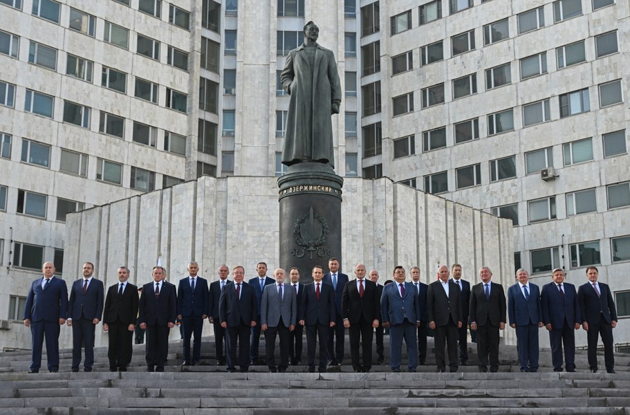 Fondatorul temutei poliții secrete sovietice s-a întors printre spionii Rusiei. Statuia sa, dezvelită la Moscova FOTO