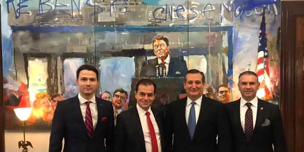 Robert Sighiartau cu Ludovic Orban si Ted Cruz FOTO Facebook Robert Sighiartau