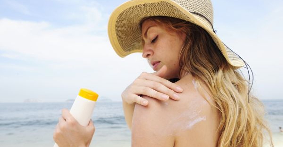 Țara care oferă gratuit cremă de protecție solară pentru toți cetățenii. Ce fel de produse recomandă dermatologii