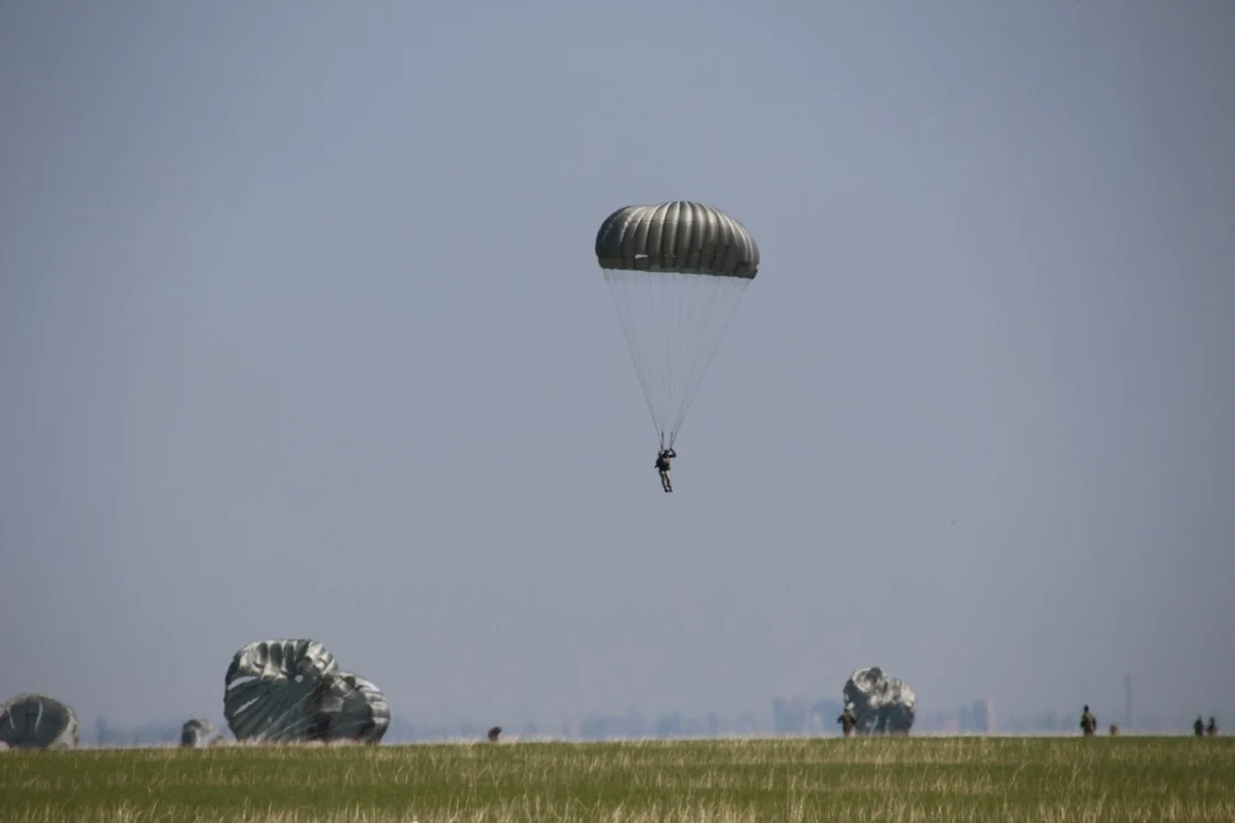 Accidentul s-a produs în apropierea Aerodromului de la Zărbeşti. FOTO Arhiva