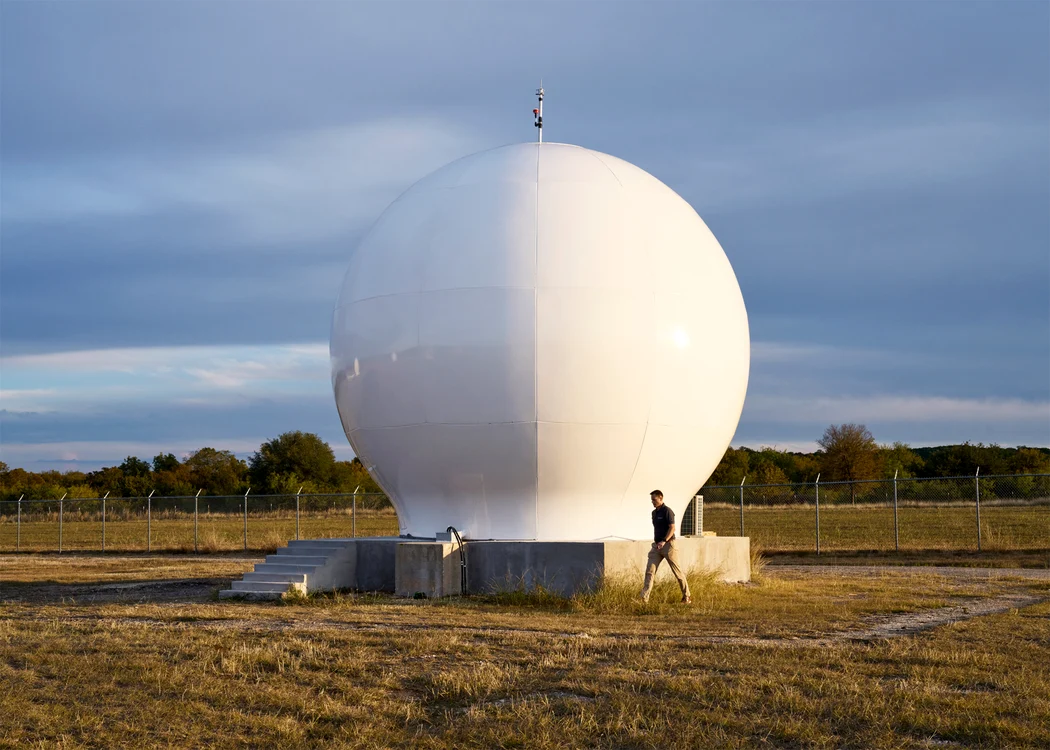 Stație terestră Globalstar utilizată pentru Apple Emergency SOS prin satelit. FOTO Apple