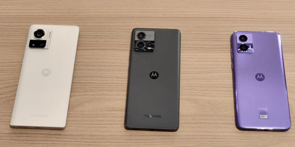 motorola edge 30 jpg