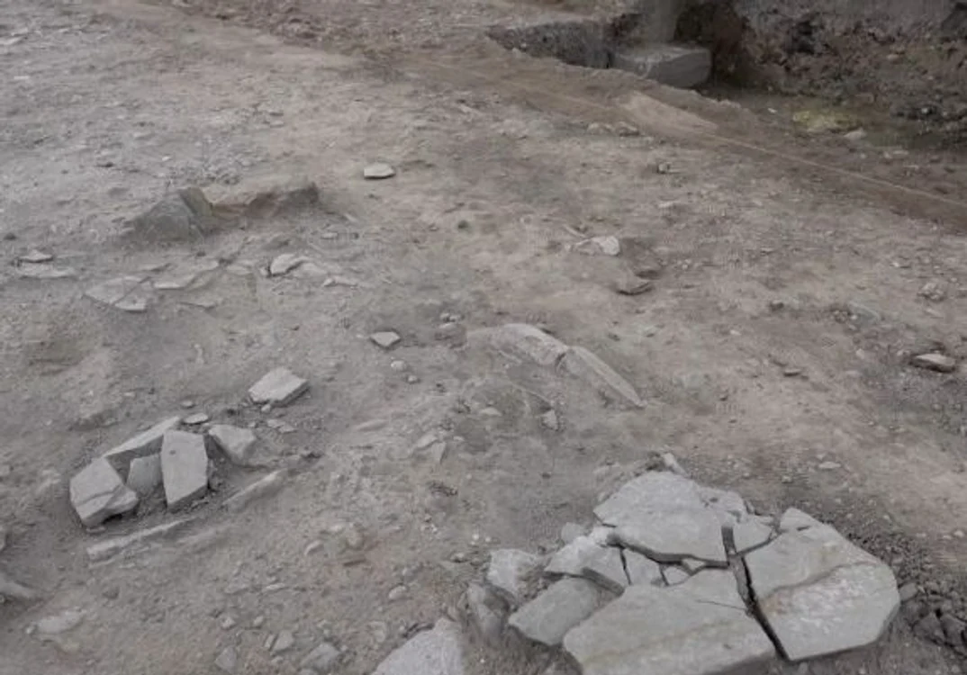 Arheologii au scos la lumină porțiuni ale unui drum roman FOTO alba24.ro