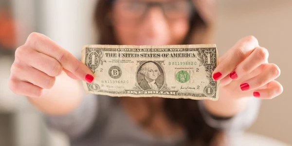 dolar shutterstock